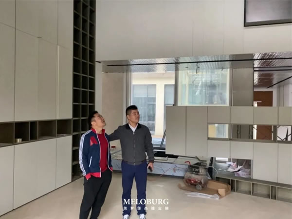 北京商报吴厚斌主任一行莅临美罗堡总部参观采访
